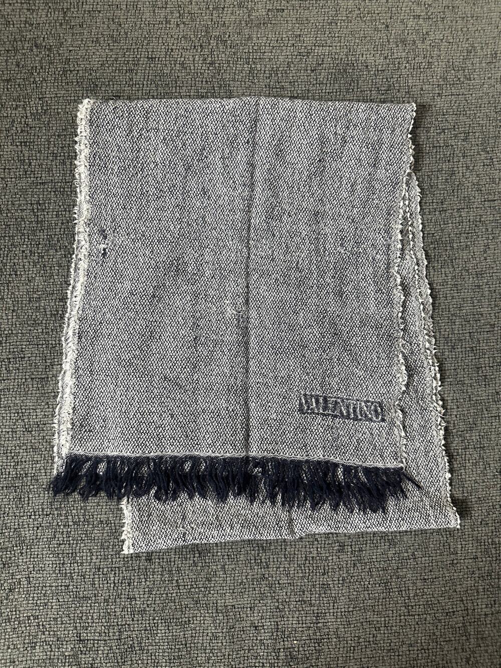 Valentino 100% Wool Scarf Fringe Logo Gray Rectangular